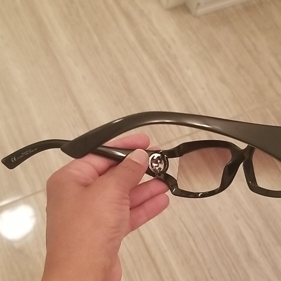 Gucci Sunglasses - Picture 6 of 8